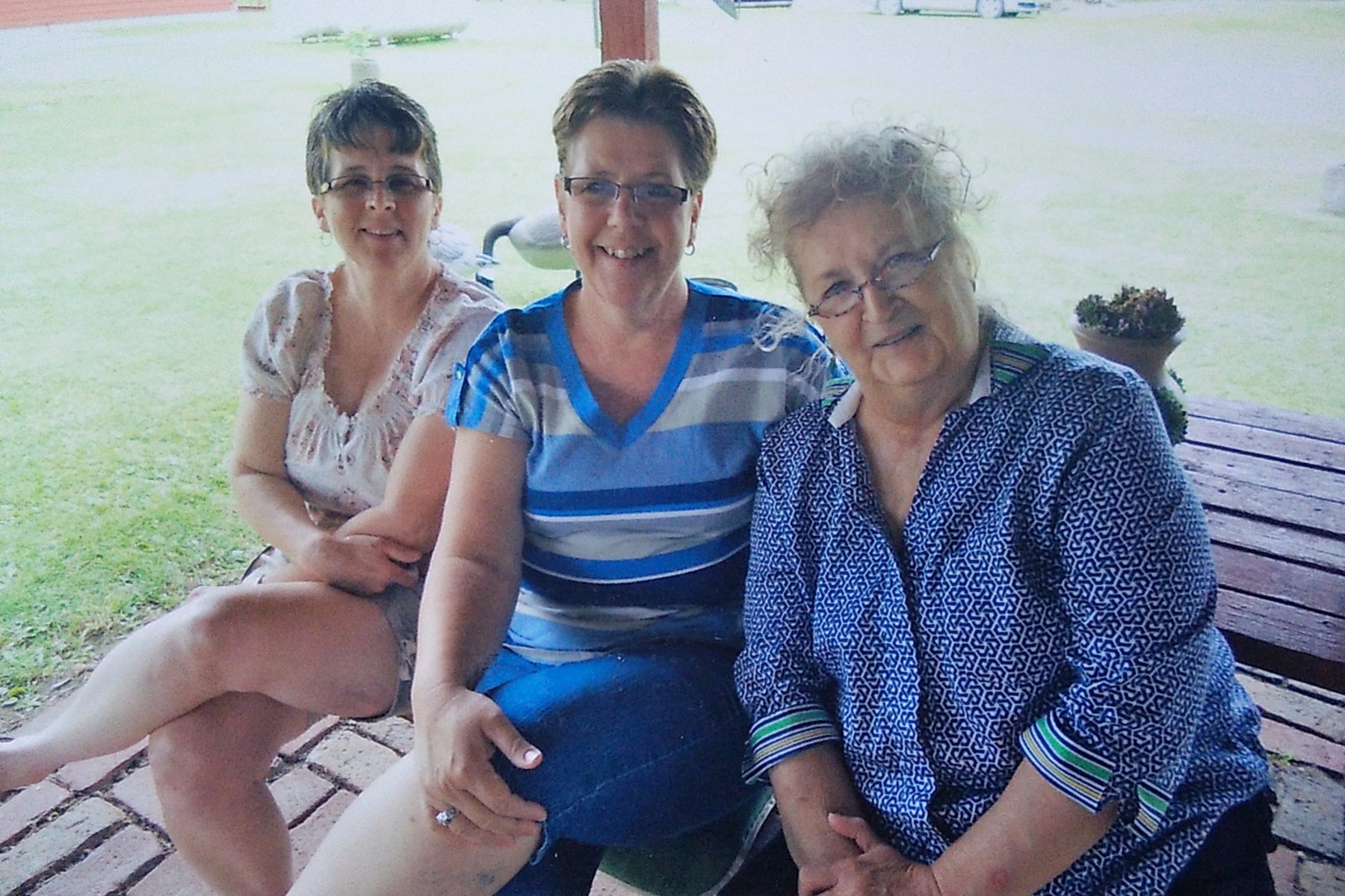 Obituary of Sandra Ellen Lawyer