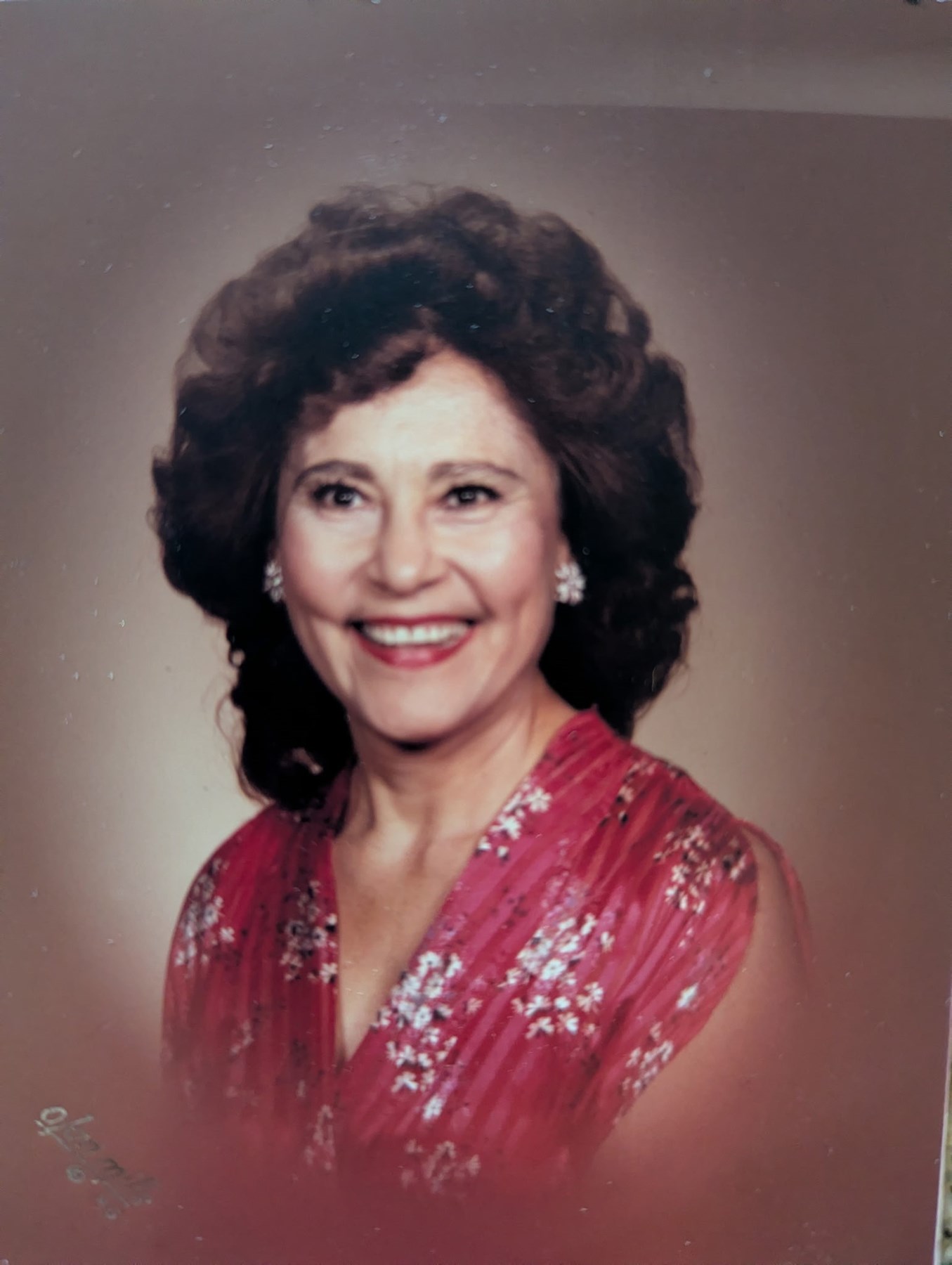 Obituary of Esperanza Thais