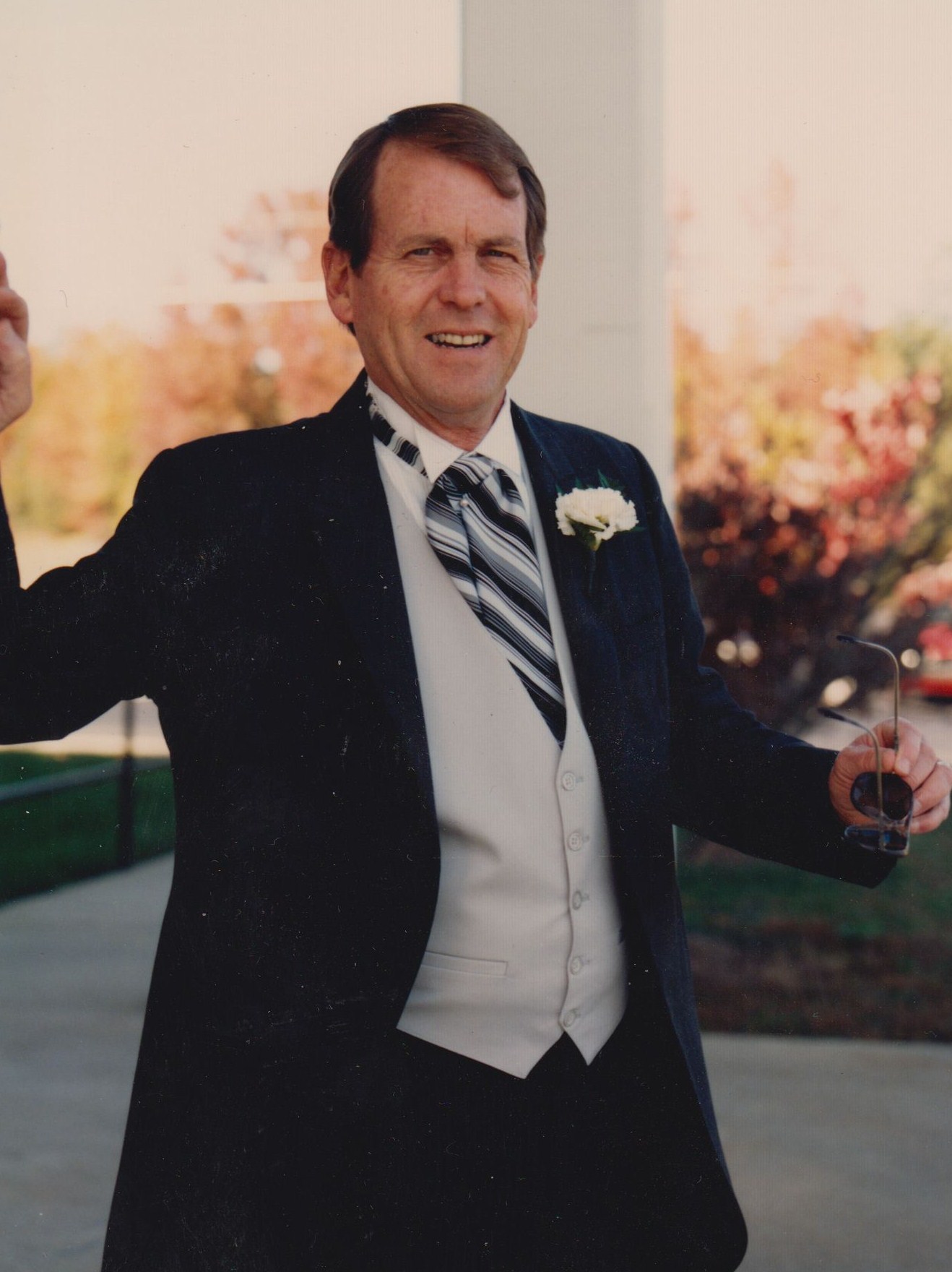 Obituary of Robert Sharpe Cochrane Jr.