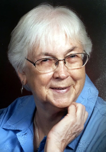 Obituario de Carolyn Guinn Hext