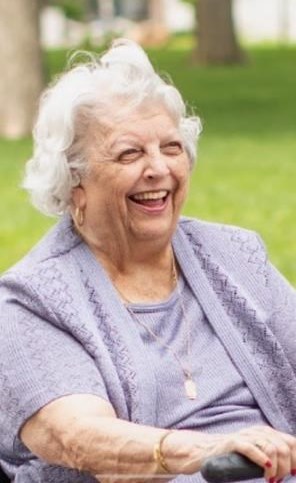 Obituary of Yvonne James Fritz (Mema)