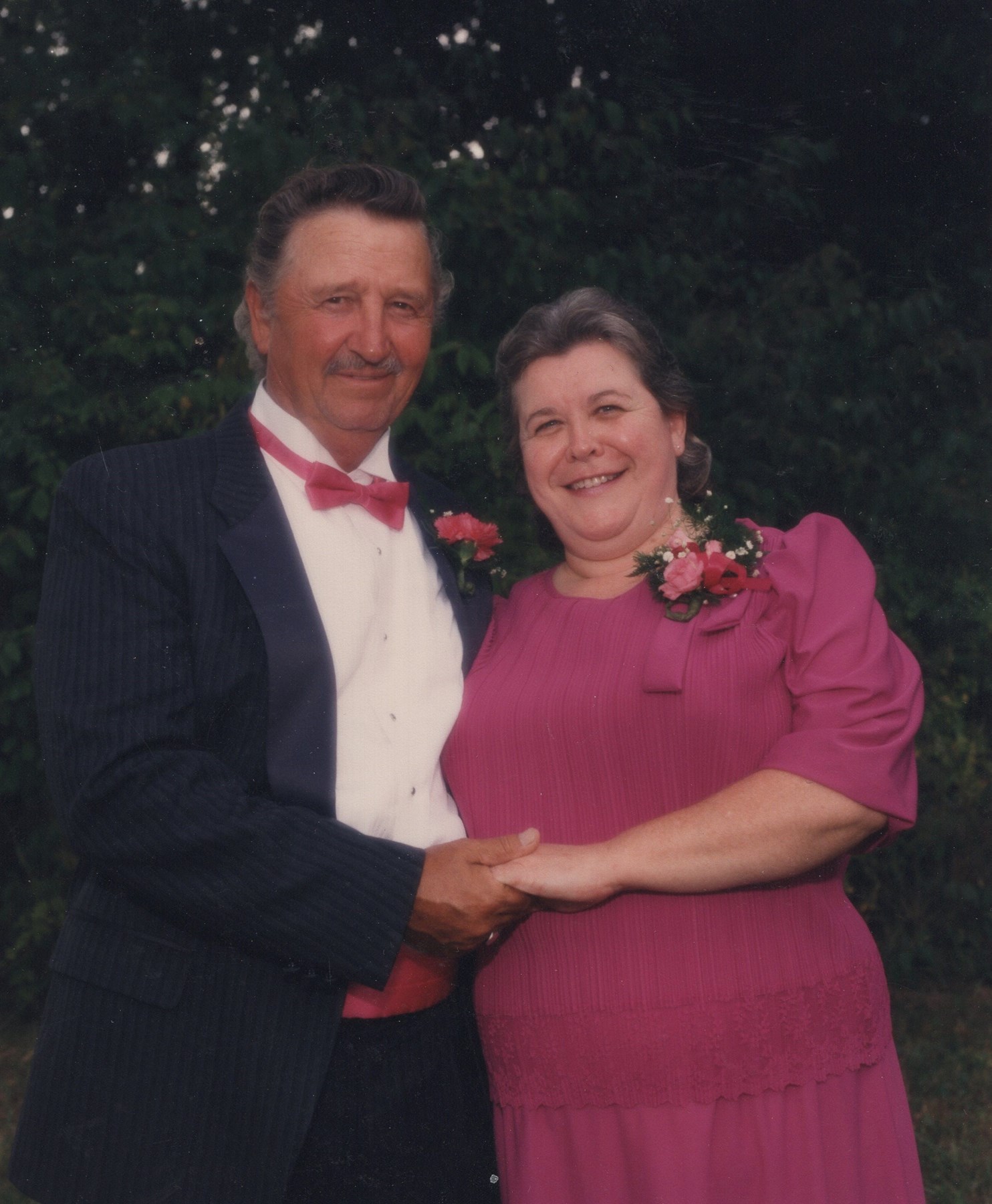 Obituary of Lois E. Hinchman