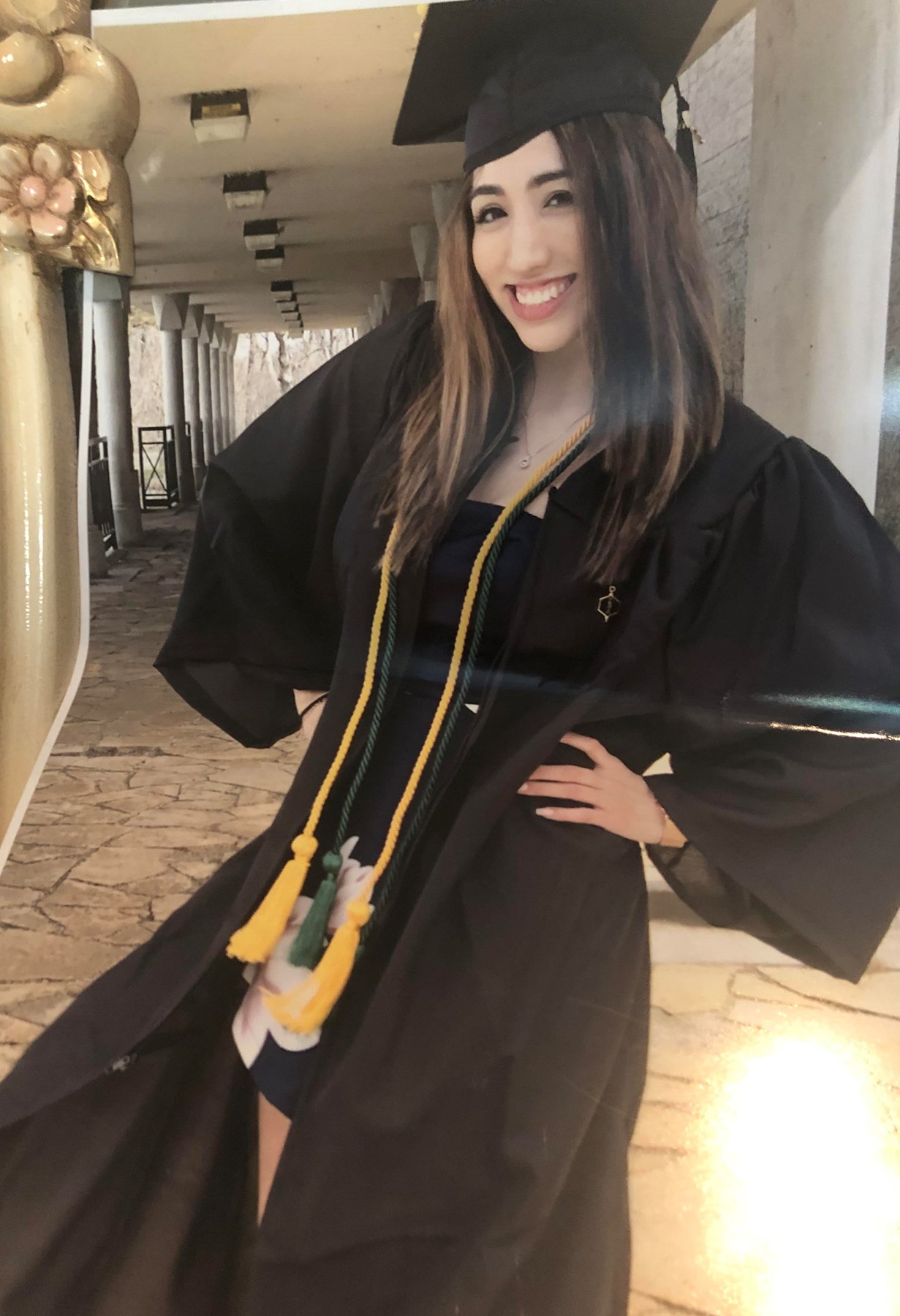 Obituary of Elva Zavala