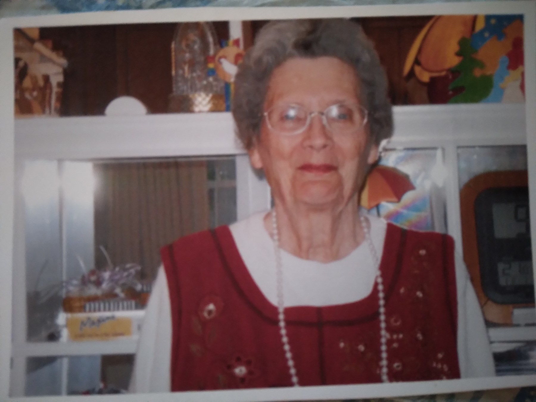 Obituary of Joyce Booth Symes