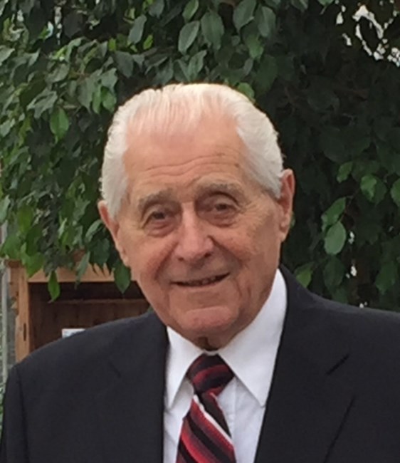 Obituary of Helmut Standke