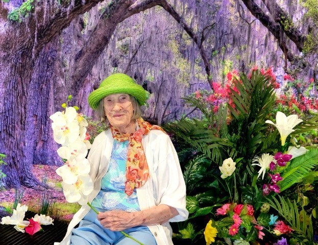 Obituary of Eleanor "Peg" Crisp