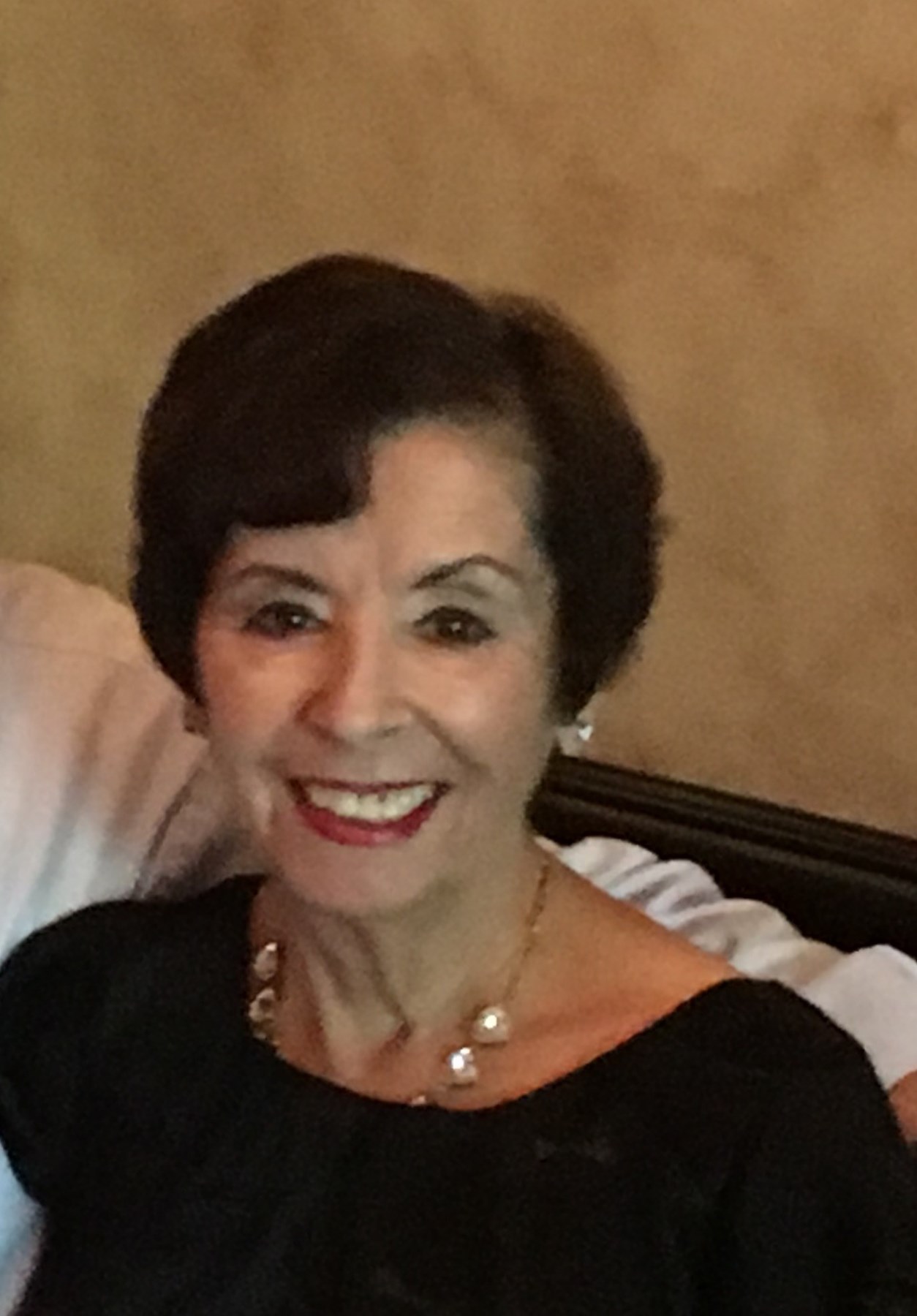 Obituary of Eileen Arnold