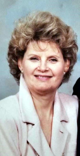 Obituario de Lois Loretta Salcedo