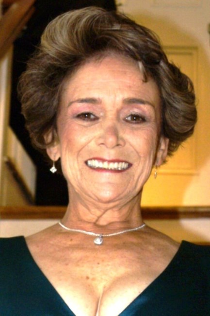 Obituario de Esperanza Cucalon Colligan