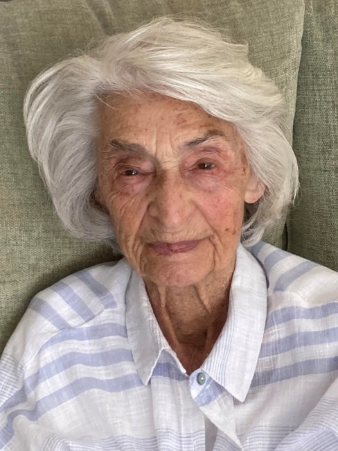 Obituario de Helen Zachario