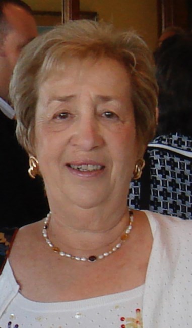 Obituary of Elaine Gold