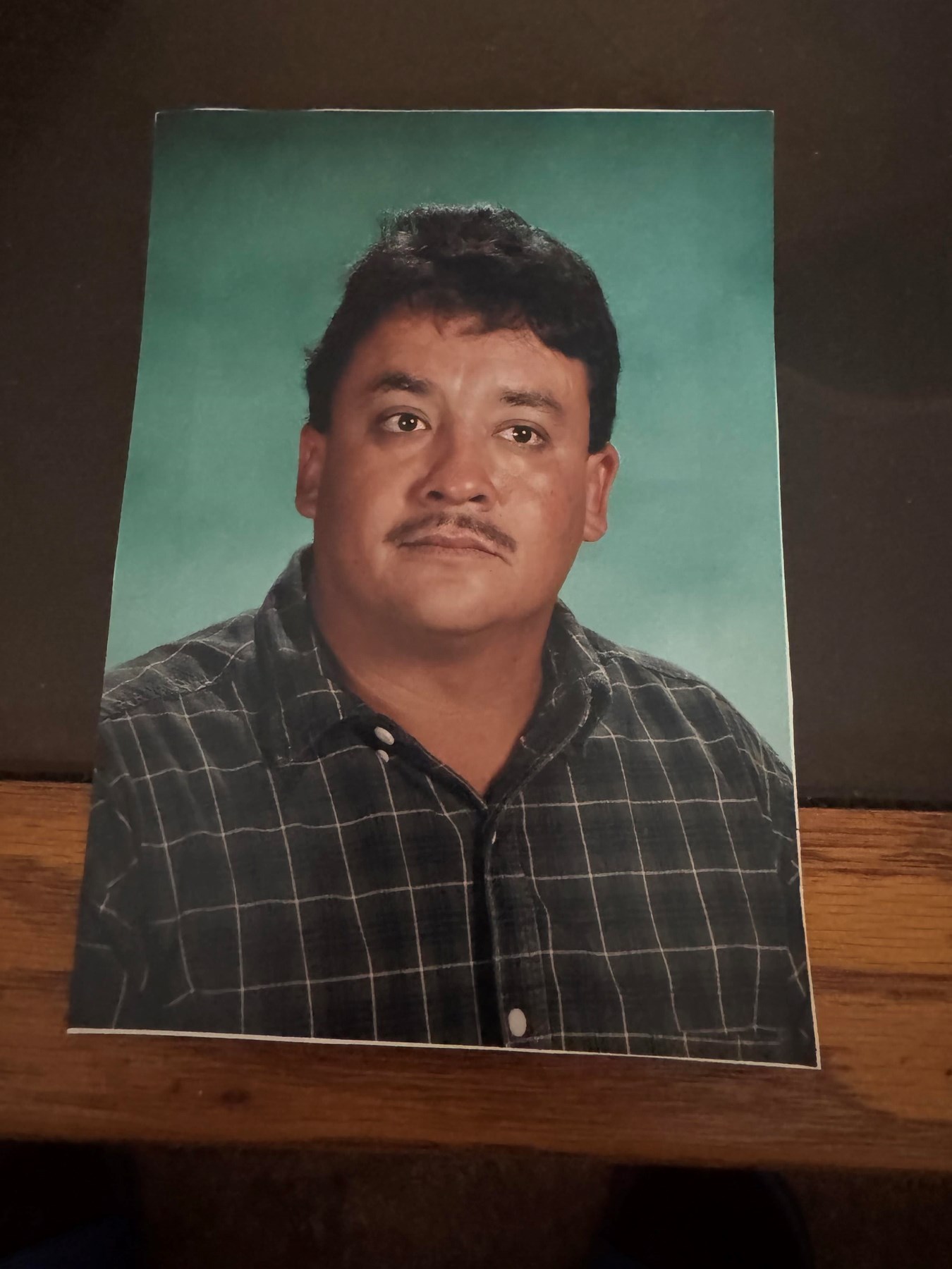 Obituary of Gerardo Iserial Flores