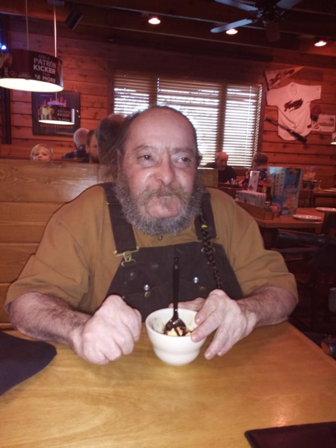 Obituario de Eddie Leroy Romero Jr.