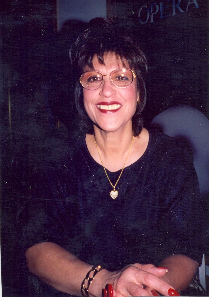 Obituary of Dolores Maria Correa "Lola"