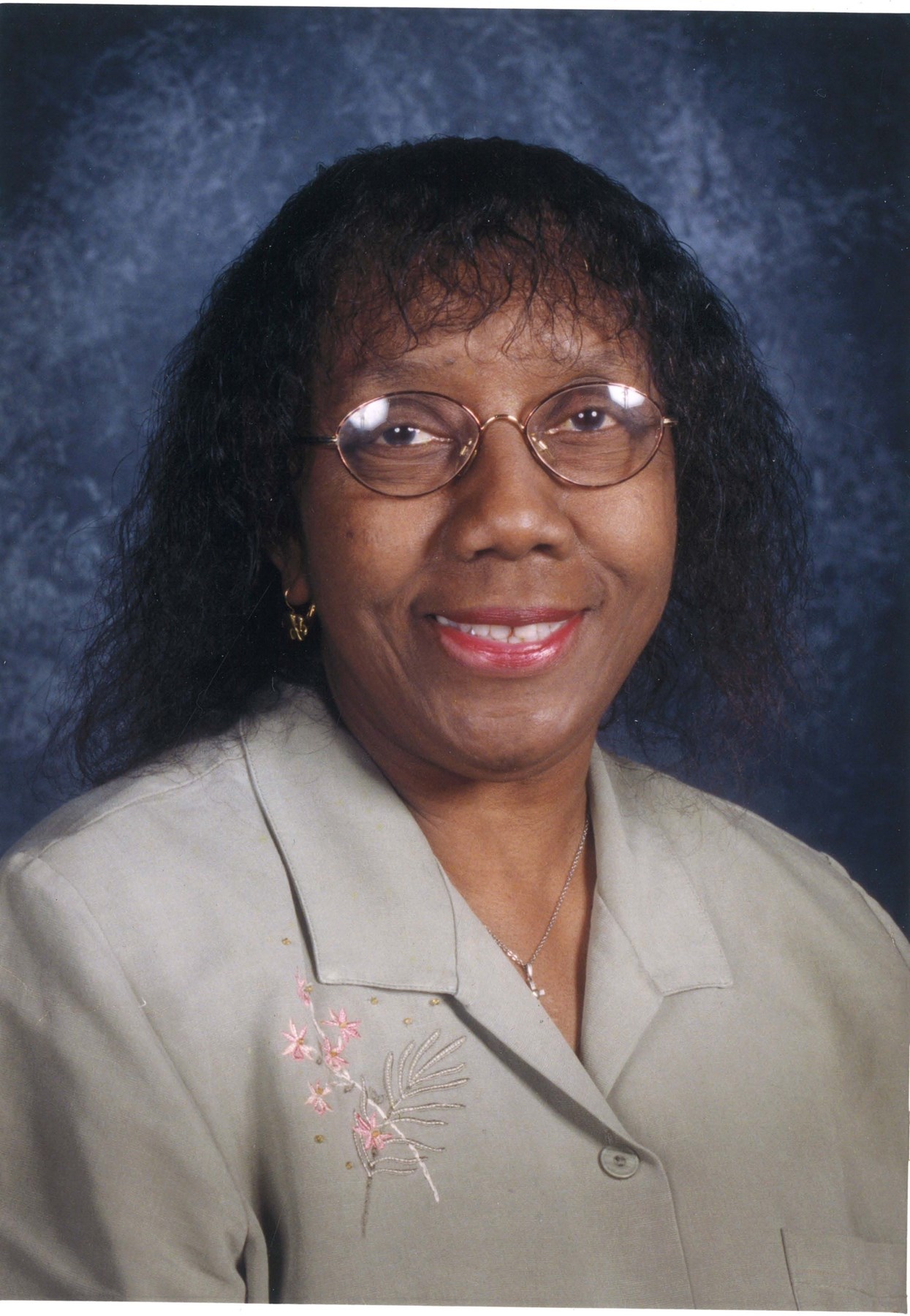 Obituary of Evelyn Victoria Woods