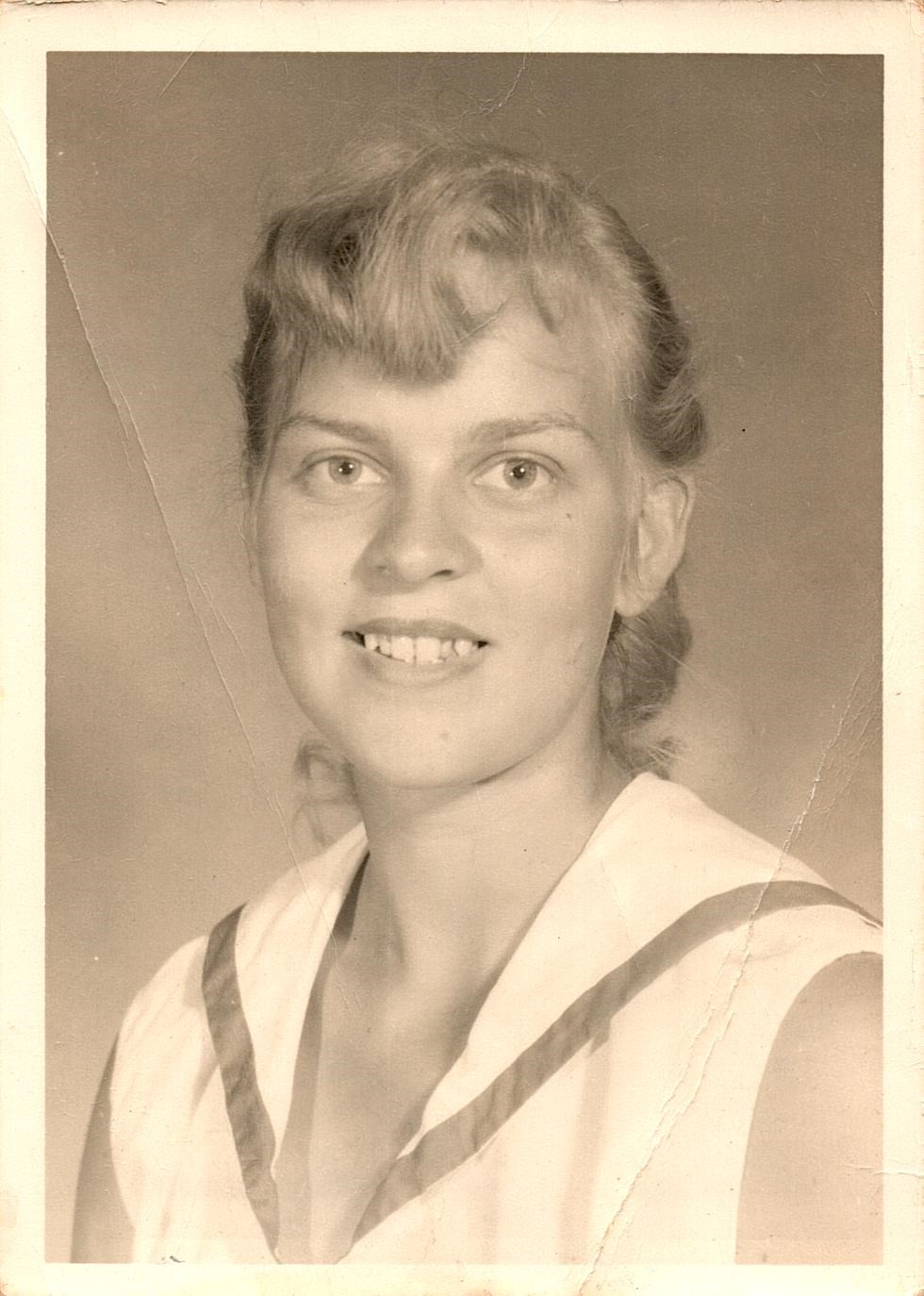 Obituary of Elizabeth Lucille Strand