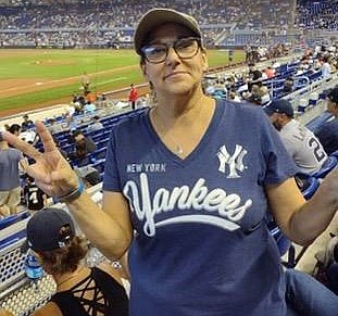 Obituario de Lori Hope Themis