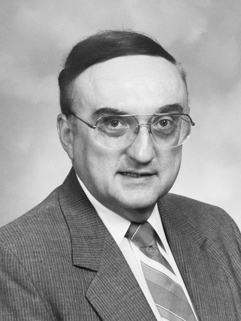 Obituario de Dr. Robert C. Bennett