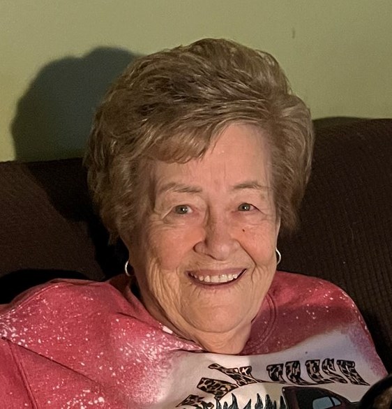 Obituario de Joan C Young