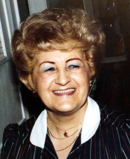 Obituary of Hedwig "Hedi" Roth