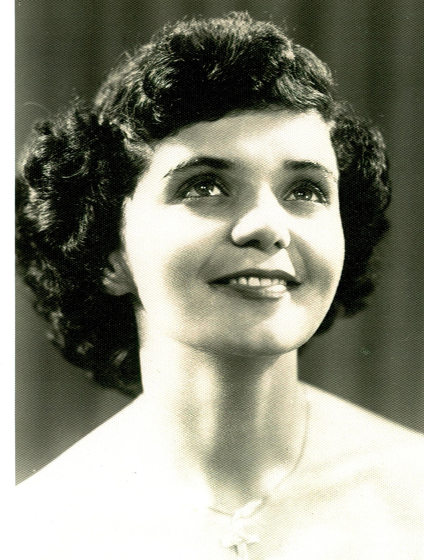 Obituary of Glorious Lily Evert