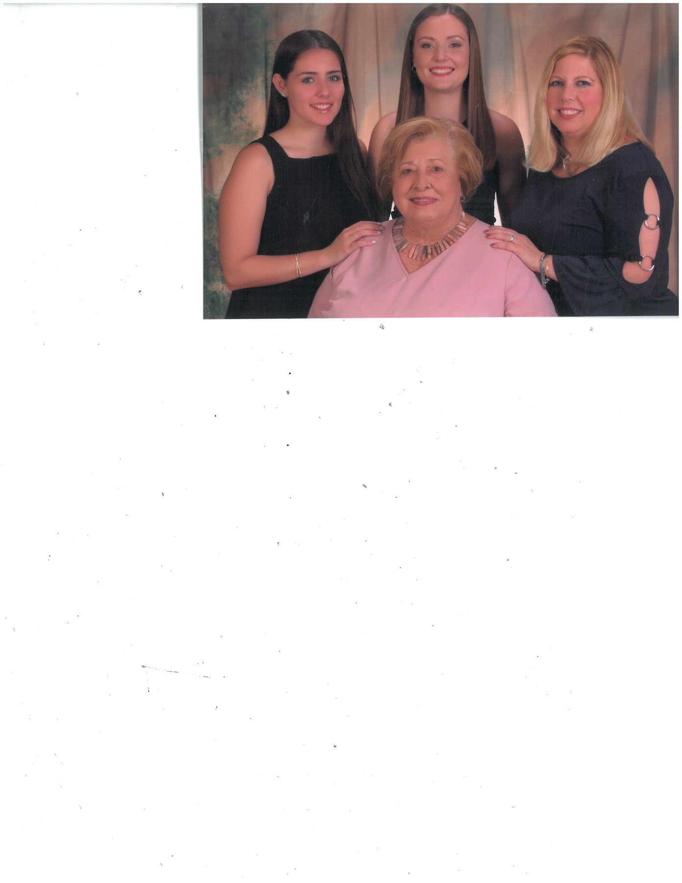 Obituary of Lilia Groso Acevedo