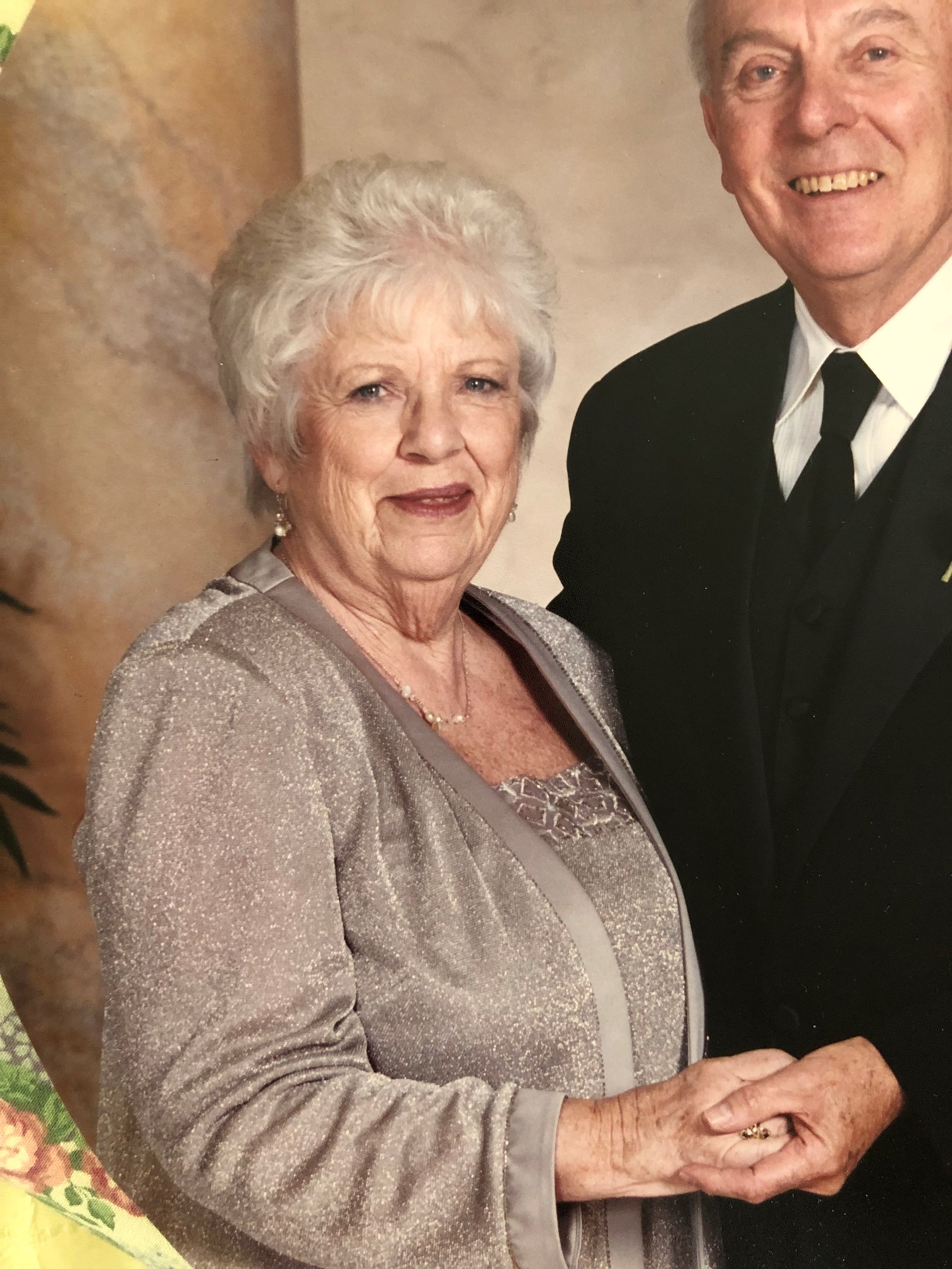 Obituary of Mary Lou Vaughn