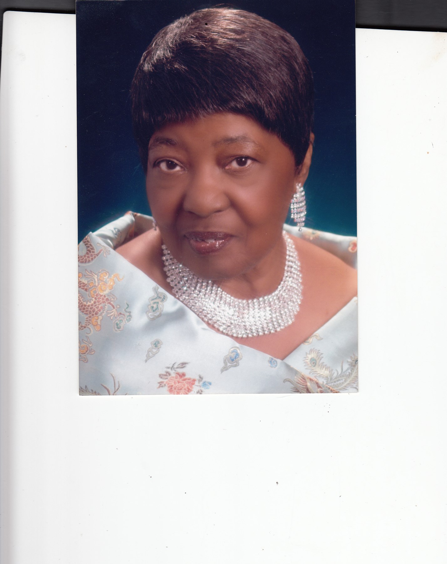 Obituary of Lottie M. Ross