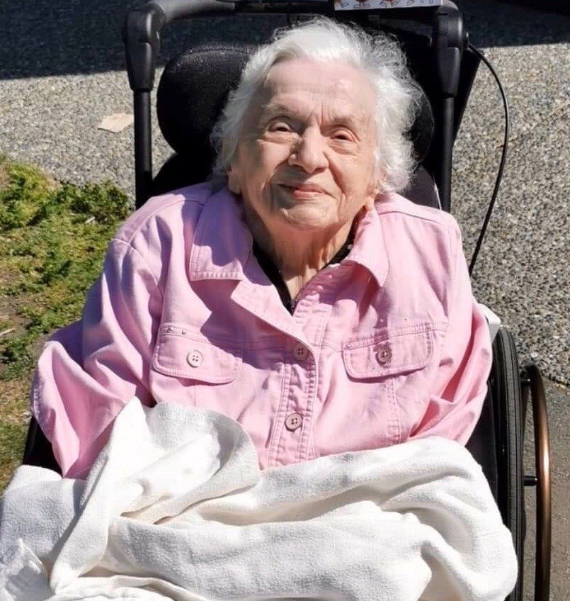 Obituary of Betty Stark