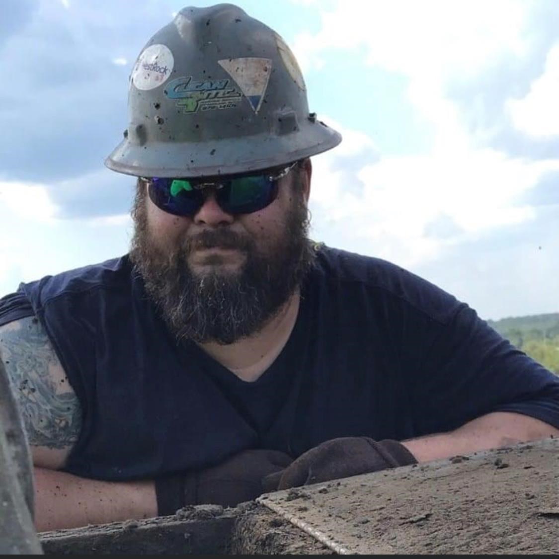 Obituary of Robert "Moose" James Woodard