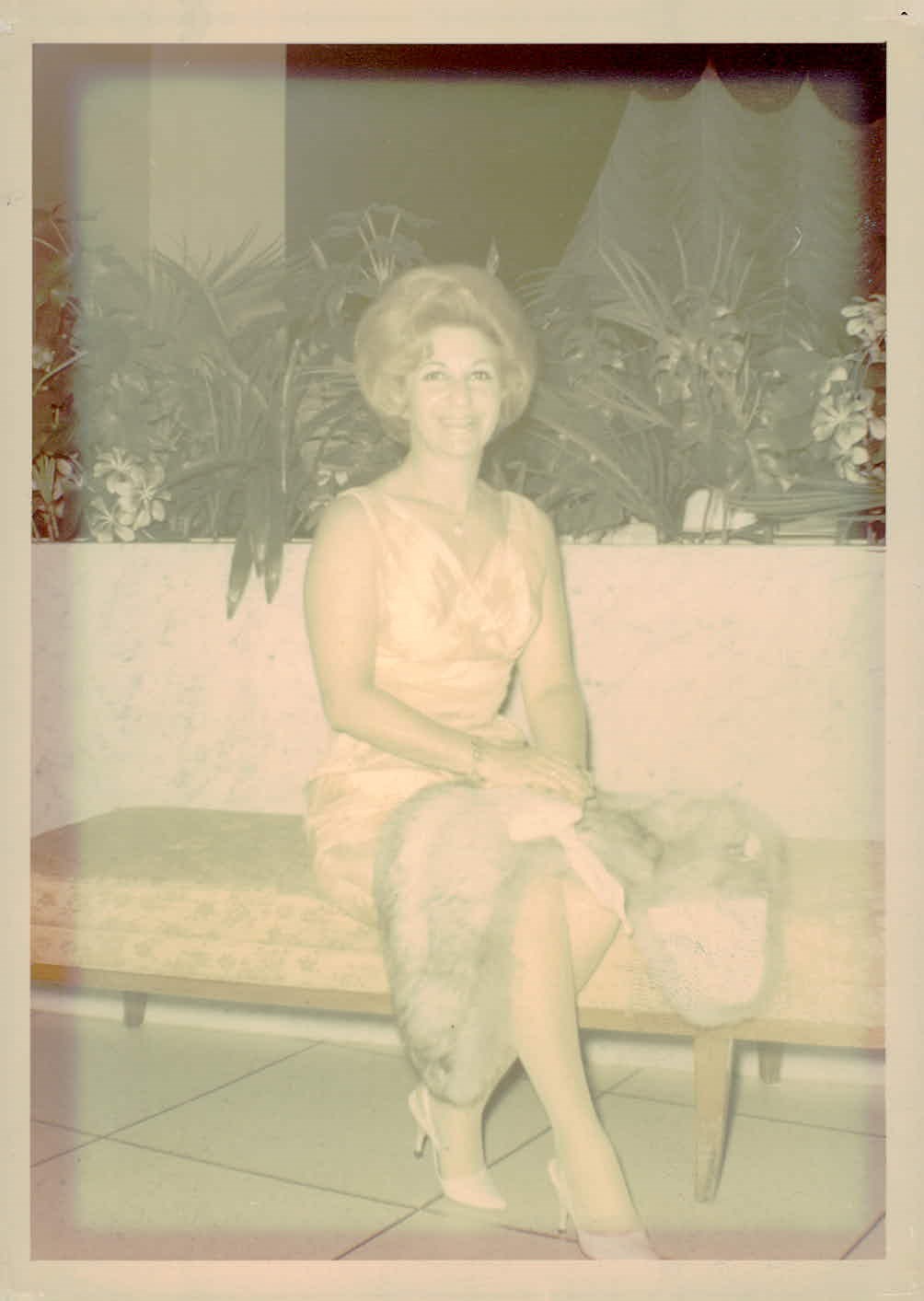 Obituary of Laura H. Weinstock