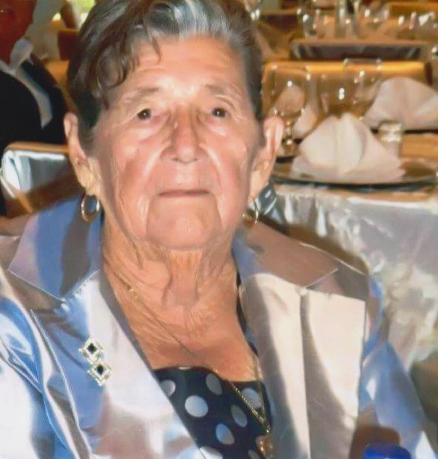 Obituary of Esperanza G Sauceda