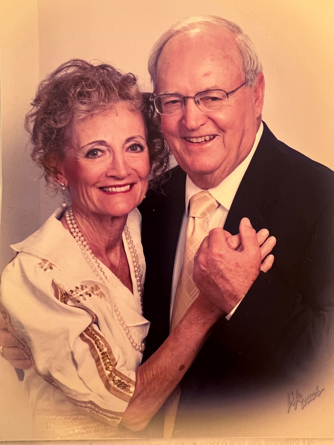 Obituario de Phyllis Mavrikis