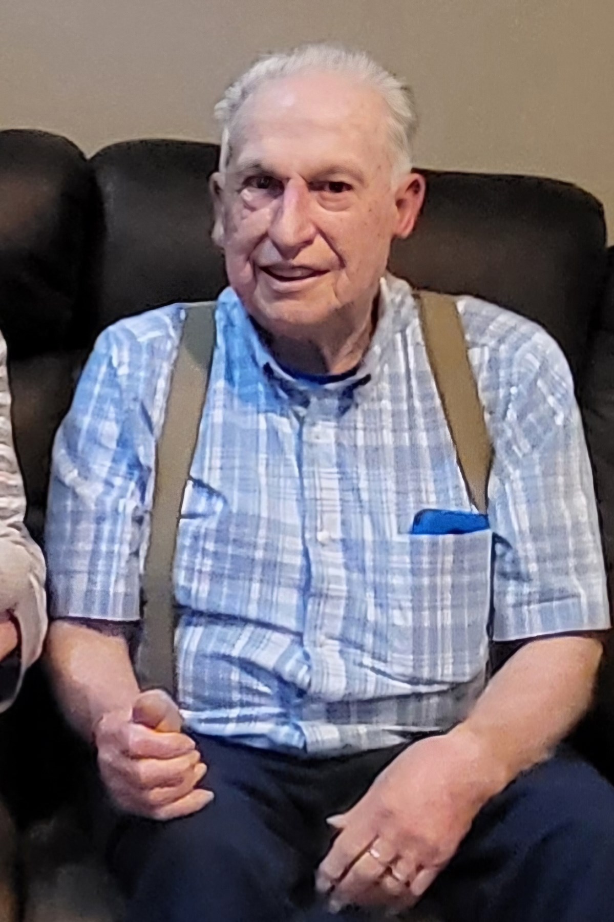 Obituario de Donald "Don" Saunier