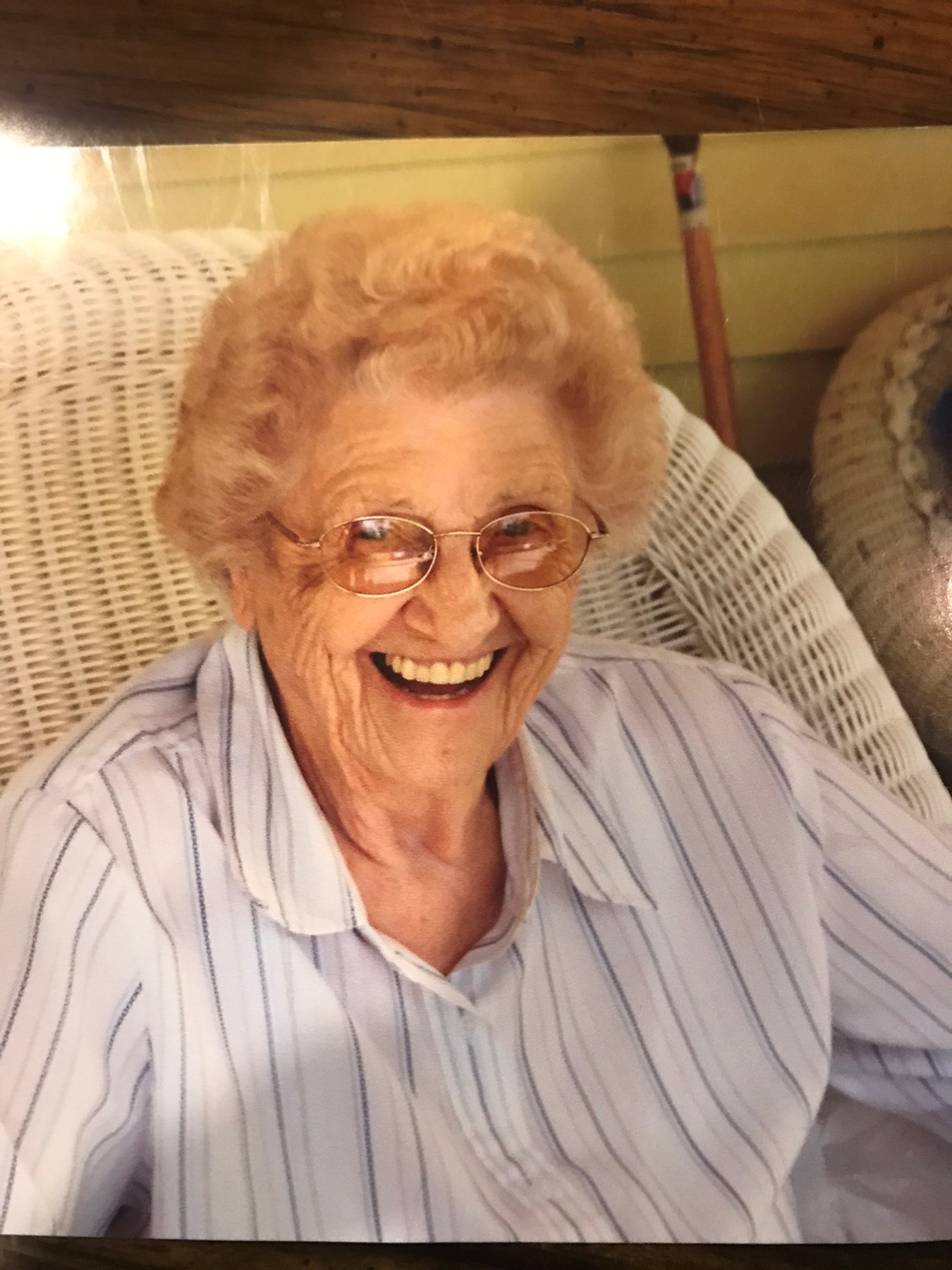 Obituary of Louise Bell