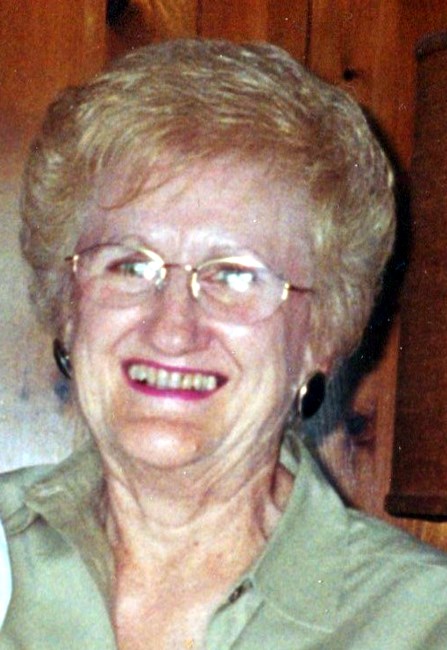 Avis de décès de Lillian Elaine Moore