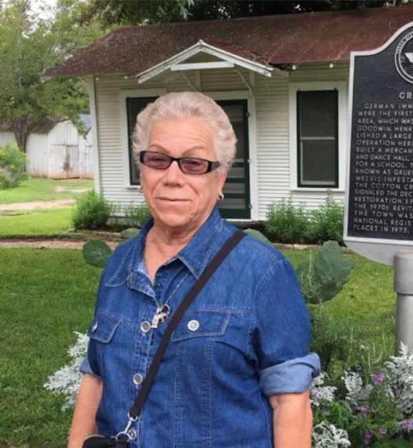 Obituary of Lilia Ramos Perez