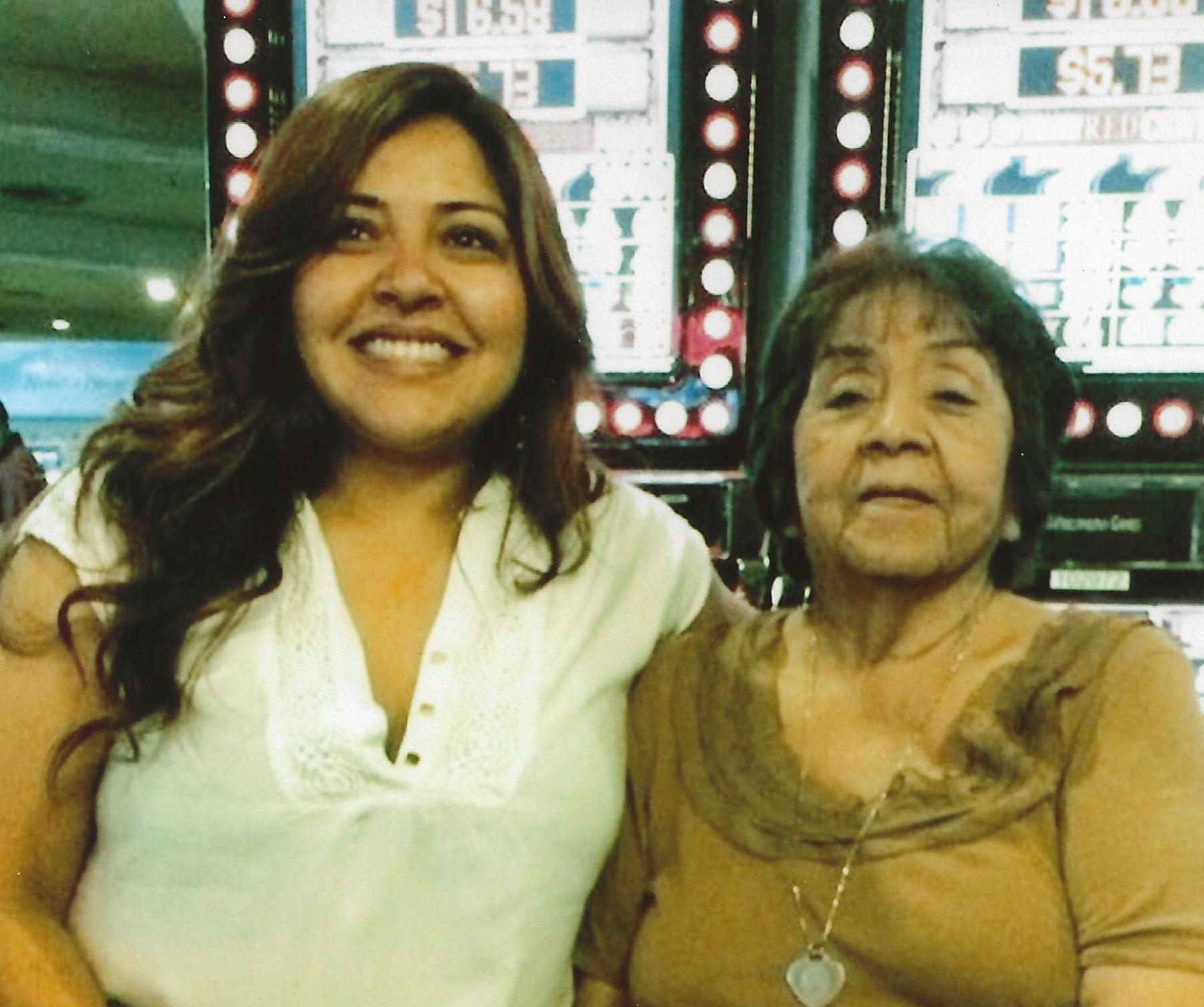 Obituary of Gloria Camacho