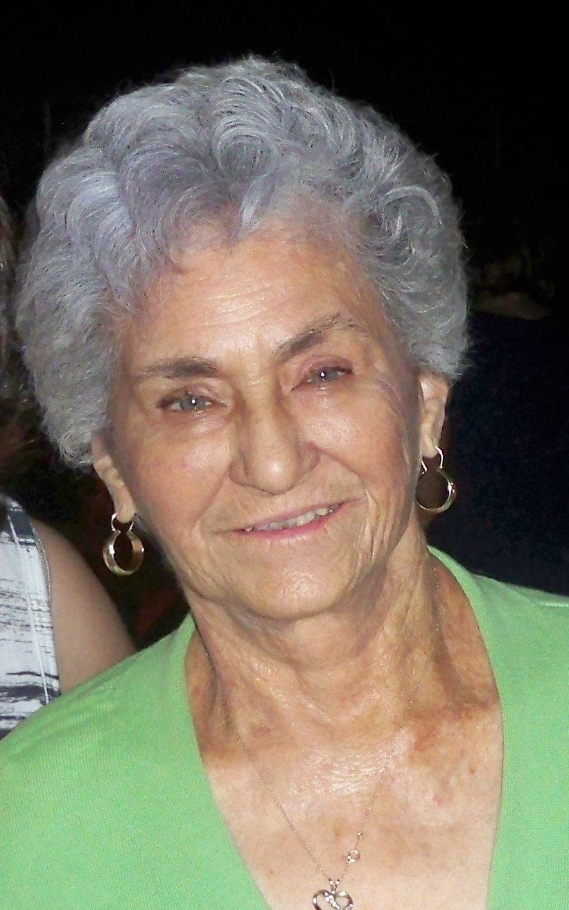 Obituary of Maria Luz Vega
