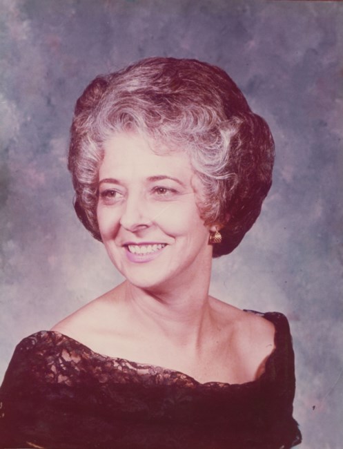 Obituary of Martha Louise Goetz Holt