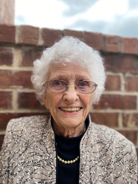 Obituary of Lena M. Kuykendall-Gifford