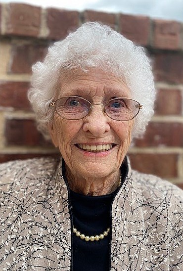 Obituary of Lena M. Kuykendall-Gifford