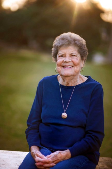 Obituary of Mary Louise Medina