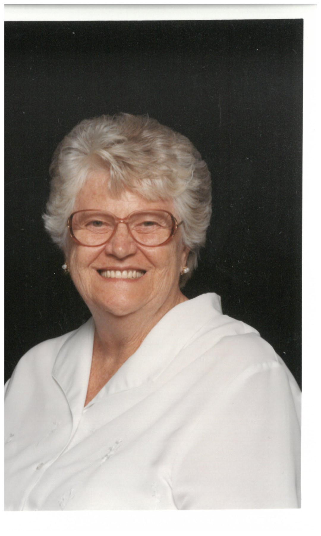 Obituary of Dolores Margery Leslie