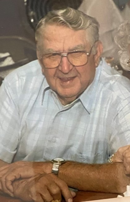 Obituary of Robert "Bob" Otto Riall