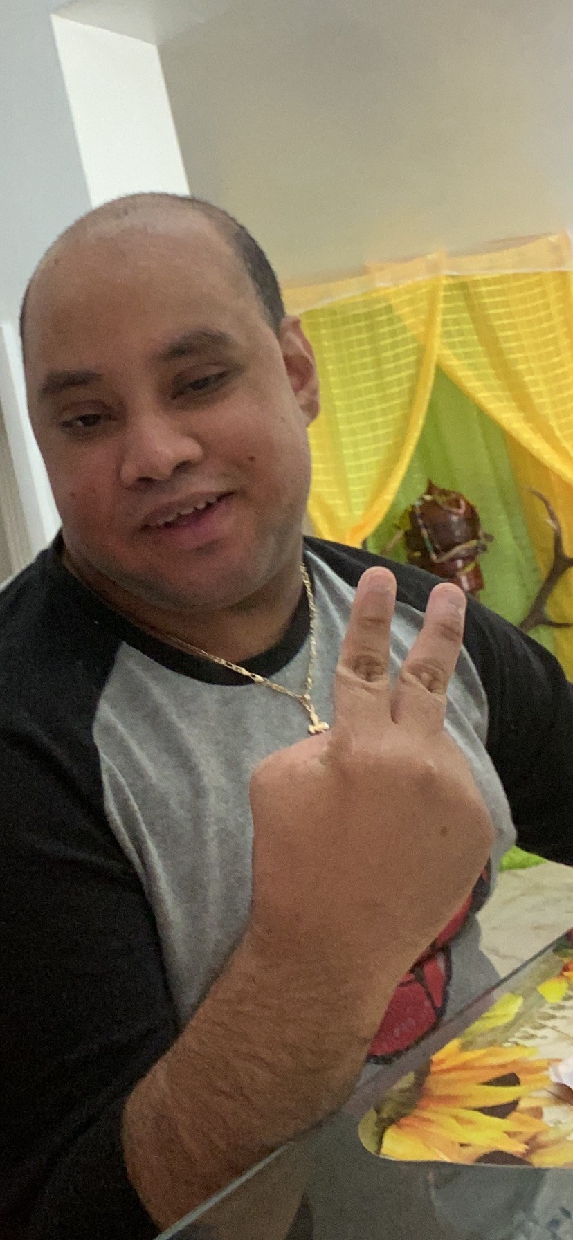 Obituary of Guillermo Manuel Pariente Valdes