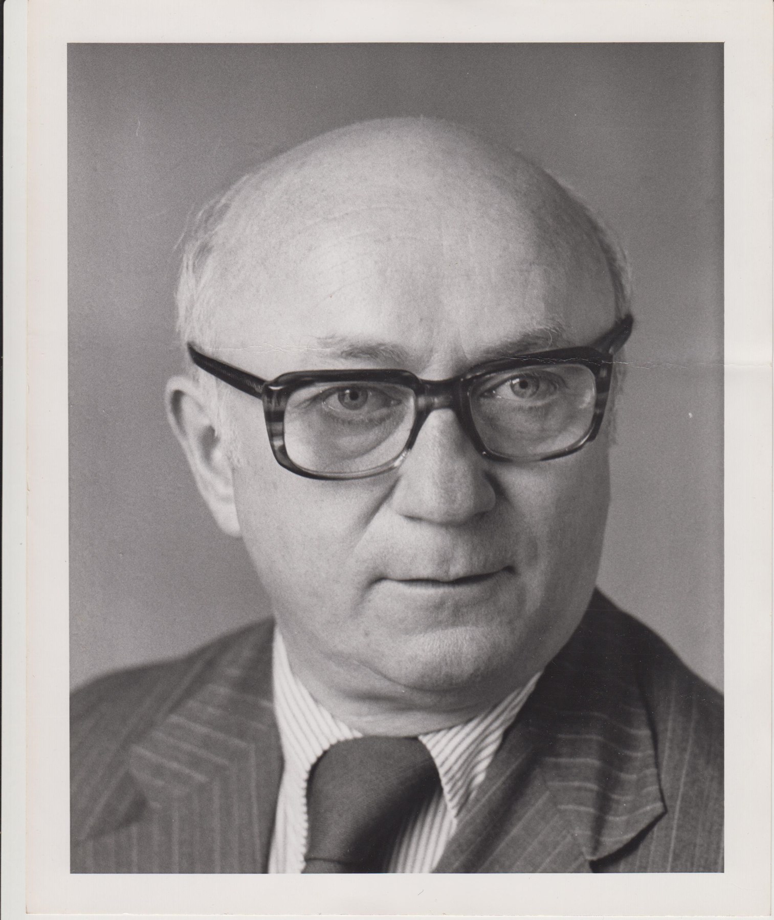 Obituary Framingham Massachusetts - uzh88lp