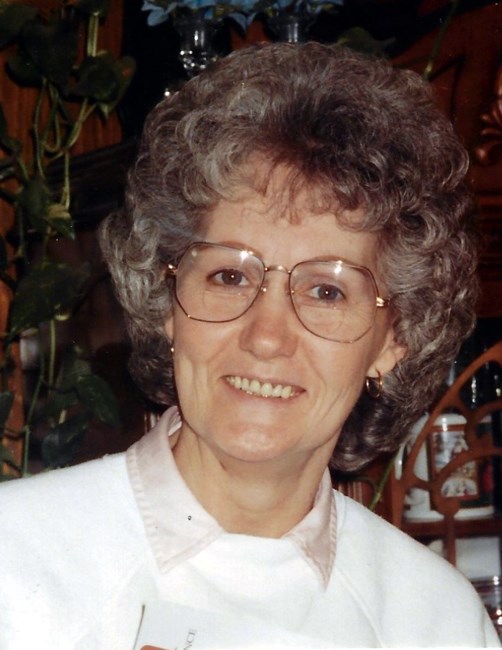 Avis de décès de Mrs. Virginia A Smith