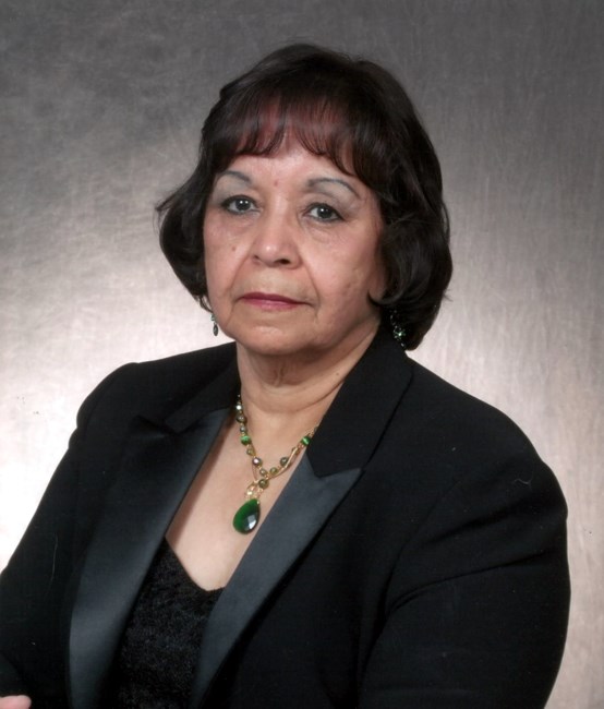 Obituary of Maria Elena Quiñonez