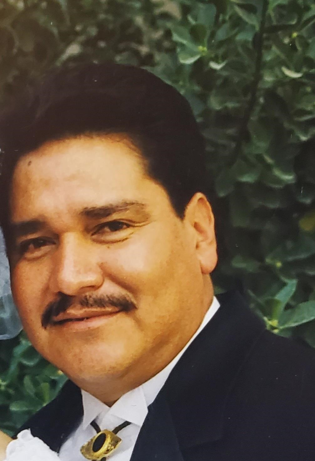 Obituario de Leonides Castro